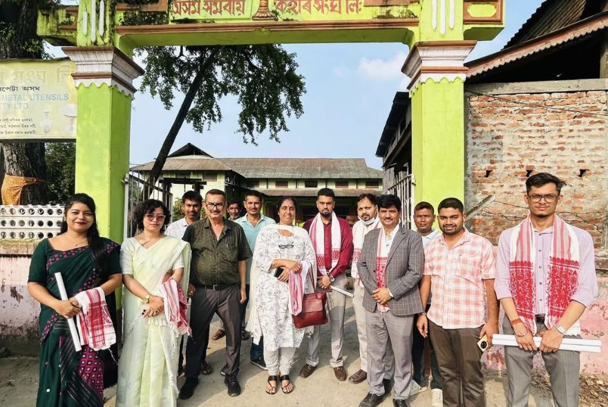 ভয়ংকৰ সংকটত কাঁহ শিল্প; সৰ্থেবাৰীত কেন্দ্ৰীয় চৰকাৰ বিষয়াৰ পৰিদৰ্শন