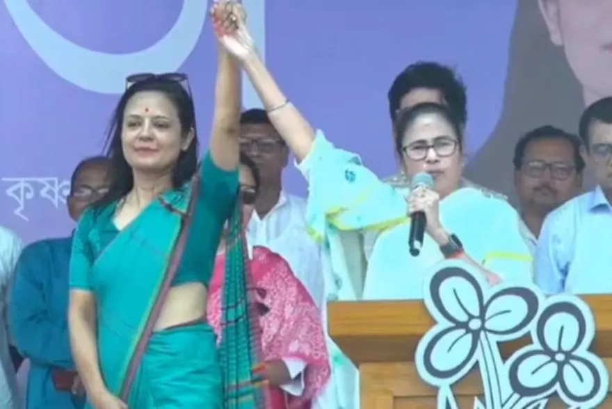 মমতা-মহুৱা মৈত্ৰকে ধৰি ৫ জন টিএমচি নেতালৈ আইনী জাননী; টিকটৰ দাবীৰ অভিযোগত কাকলি ঘোষৰ পুত্ৰৰ প্ৰতিক্ৰিয়া