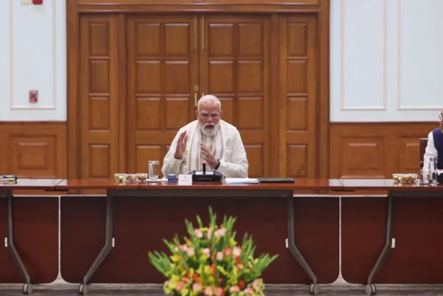 অৰ্থনৈতিক উপদেষ্টা পৰিষদৰ সৈতে গুৰুত্বপূৰ্ণ বৈঠক প্ৰধানমন্ত্ৰী মোদীৰ