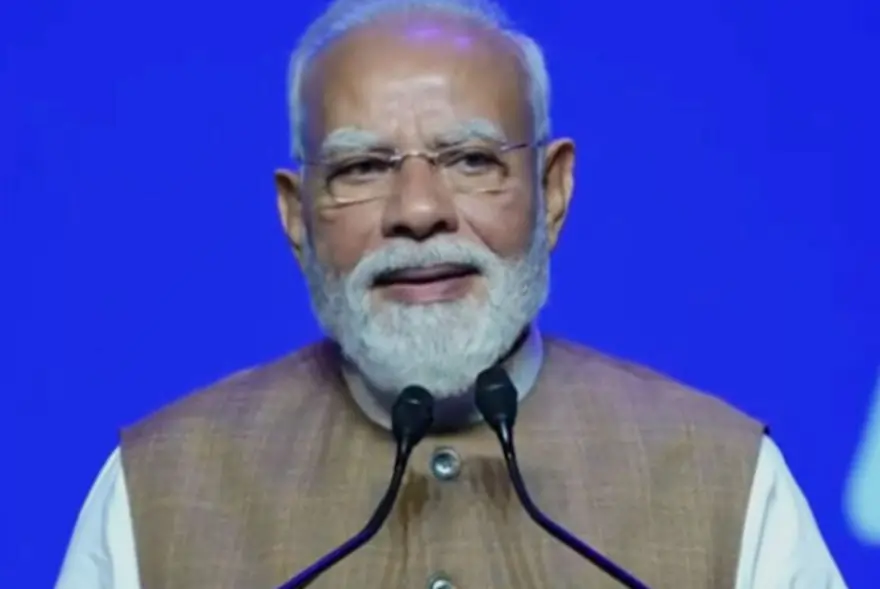 ভাৰত-ফ্ৰান্সৰ অনন্য ফুটবল প্ৰেম!প্ৰধানমন্ত্ৰী মোদীৰ ভাষণত প্ৰকাশ পালে ঐতিহাসিক তথ্য