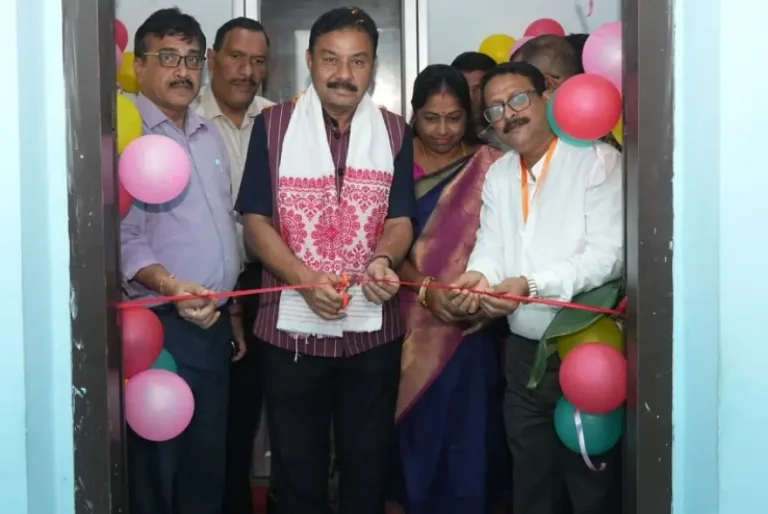৩ টা সন্তান হ’লেই বন্ধ হ’ব বিনামূলীয়া স্বাস্থ্যসেৱা! ভৰিব লাগিব মাচুল