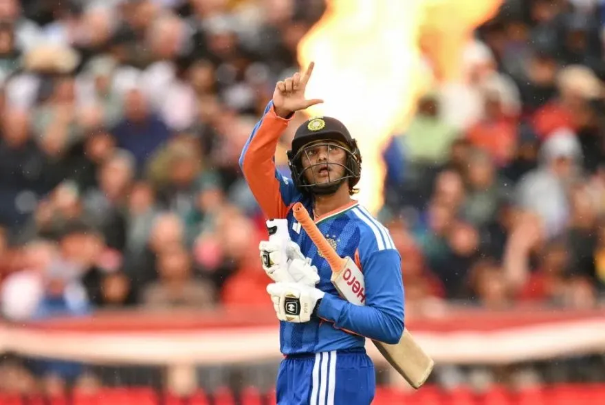 ইংলেণ্ডত ইতিহাসৰ সৃষ্টি অভিষেক শৰ্মাৰ; ভংগ কৰিলে ইভিন লুইছৰ বৃহৎ অভিলেখ