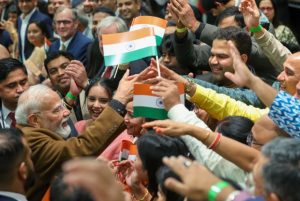 ‘চাৰি দশকৰ অপেক্ষাৰ’; নিউজিলেণ্ডৰ প্ৰৱাসী ভাৰতীয়ৰ আত্মীয়তাত আৱেগিক প্ৰধানমন্ত্ৰী মোদী