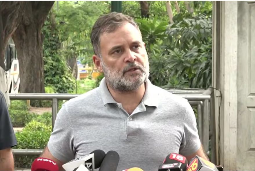 ছাত্ৰ-ছাত্ৰীক প্ৰহাৰ কৰাৰ নিৰ্দেশ কোনে দিছিলে?' অমিত শ্বাহলৈ ৰাহুল গান্ধীৰ পত্ৰ
