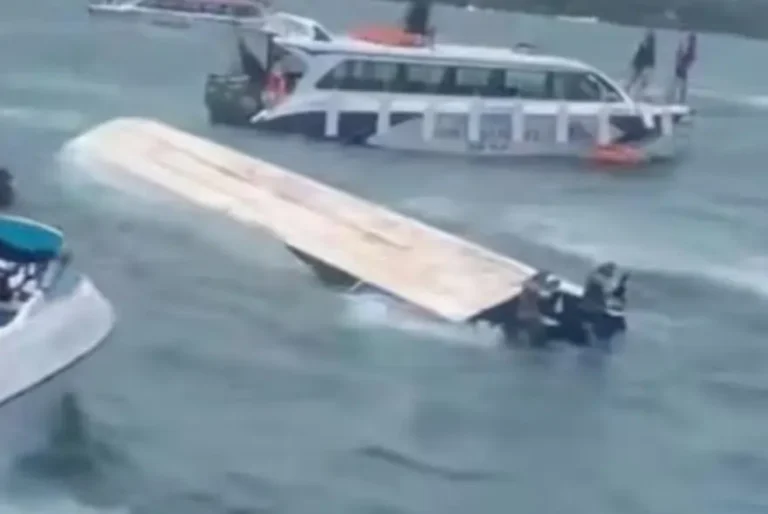 সাগৰত হাহাকাৰঃ এখন নাৱে কাঢ়িলে ১৫ গৰাকীৰ প্ৰাণ, কথমপি প্ৰাণ ৰক্ষা ২১ জনৰ