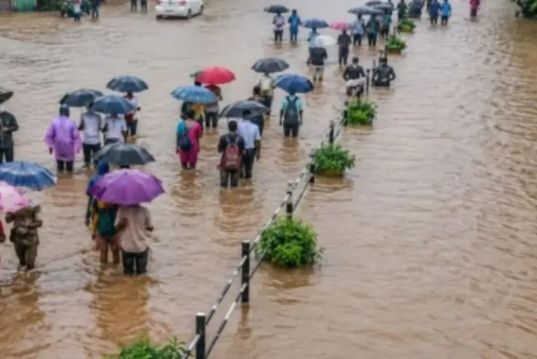 গুৱাহাটীসহ ৰাজ্যজুৰি প্ৰচণ্ড ধুমুহা-বৰষুণৰ পূৰ্বানুমান; বতৰ বিজ্ঞান বিভাগৰ সতৰ্কবাণী