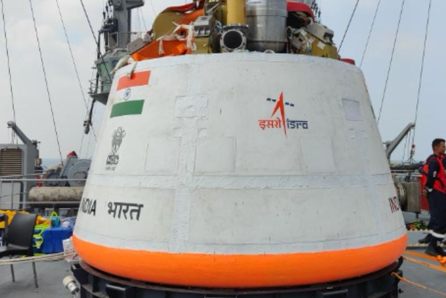 গগনযানৰ বিজ্ঞানী-অভিযন্তাৰ পদত্যাগ আৰু অৱসৰত কেন্দ্ৰৰ নিষেধাজ্ঞা