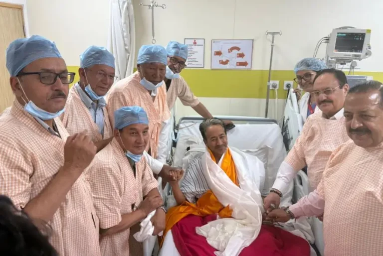 ২৬ দিনৰ পাছত অনশন ভংগ সোণম ৱাংচুকৰ