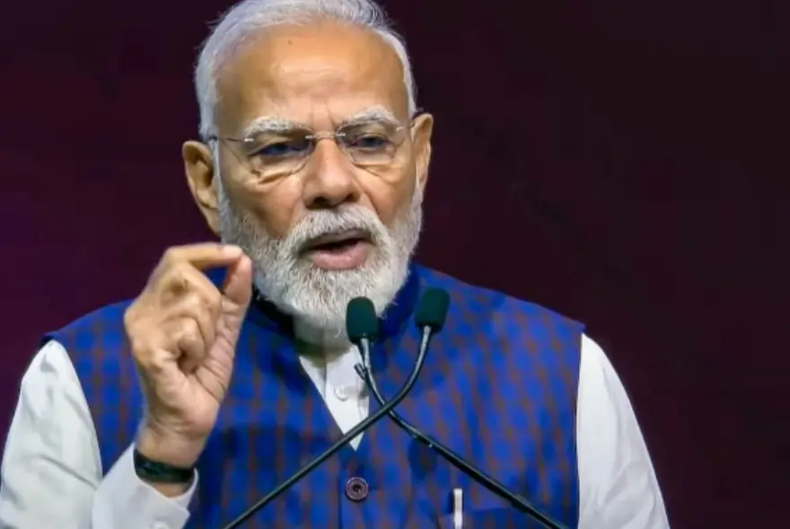 প্ৰশ্নকাকত ফাদিল ৰোধ কৰাক লৈ চৰকাৰৰ ডাঙৰ সিদ্ধান্ত