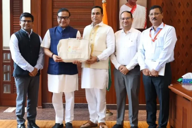 আকৌ ২ লাখ চৰকাৰী চাকৰি! বাজেটত বিত্ত মন্ত্ৰী জয়ন্ত মল্লবৰুৱাৰ ডাঙৰ ঘোষণা