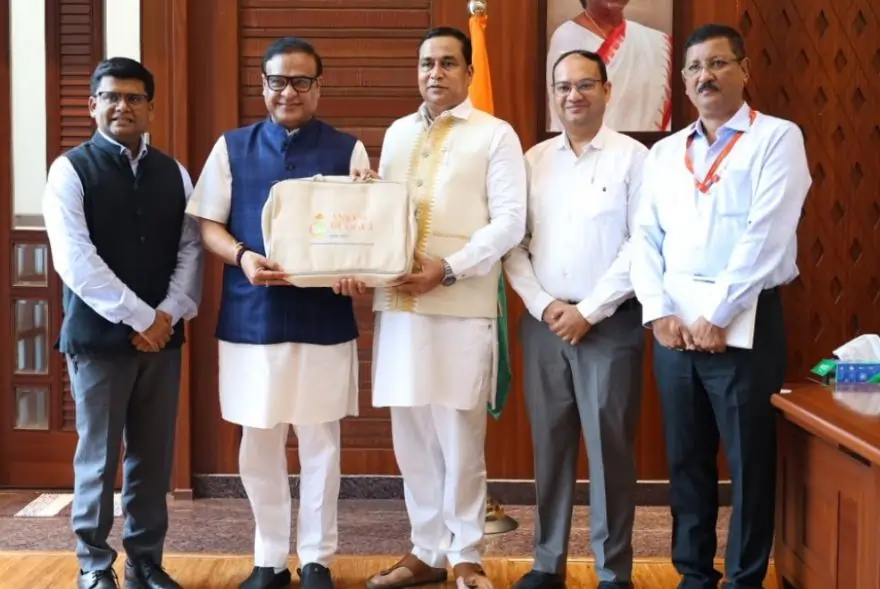 আকৌ ২ লাখ চৰকাৰী চাকৰি! বাজেটত বিত্ত মন্ত্ৰী জয়ন্ত মল্লবৰুৱাৰ ডাঙৰ ঘোষণা