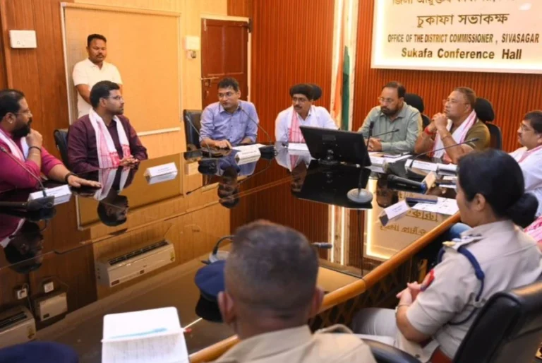 বান পৰিস্থিতিৰ বুজ ল’বলৈ শিৱসাগৰত কেন্দ্ৰীয় প্ৰতিনিধি দল